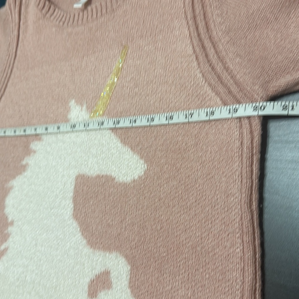Adorable glitter unicorn sweater! Tunic length. Size large - Picture 6 of 6